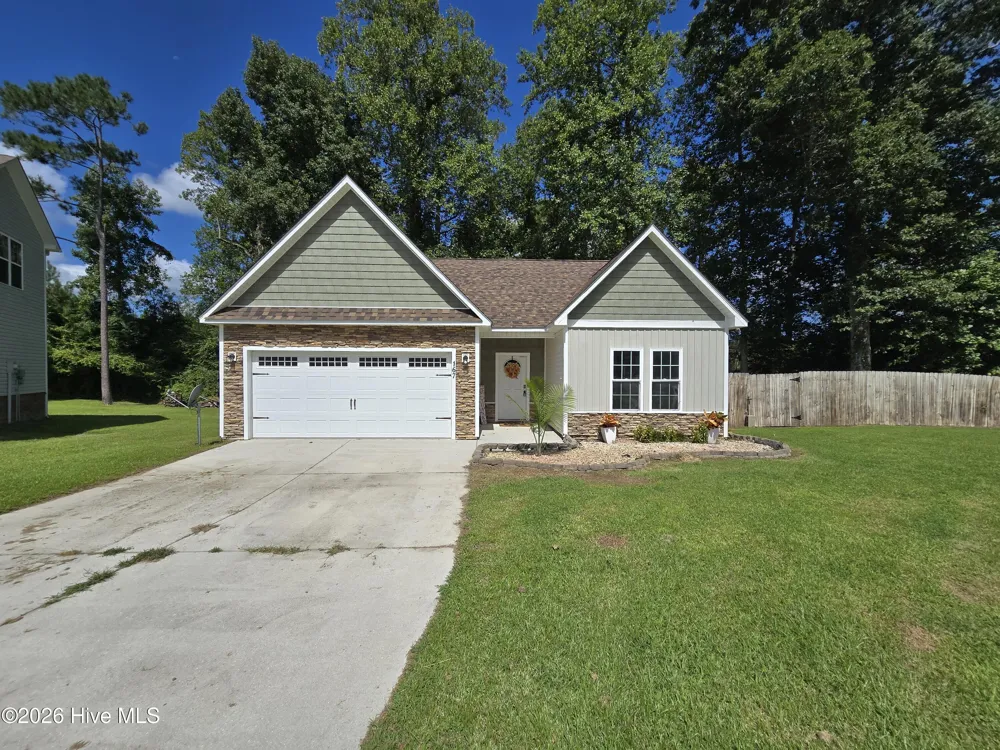 167 Louie Lane Jacksonville, NC 28540
