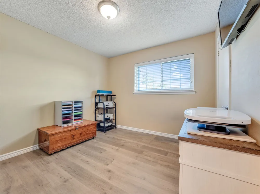 9352 E 56th Street Tulsa, OK 74145