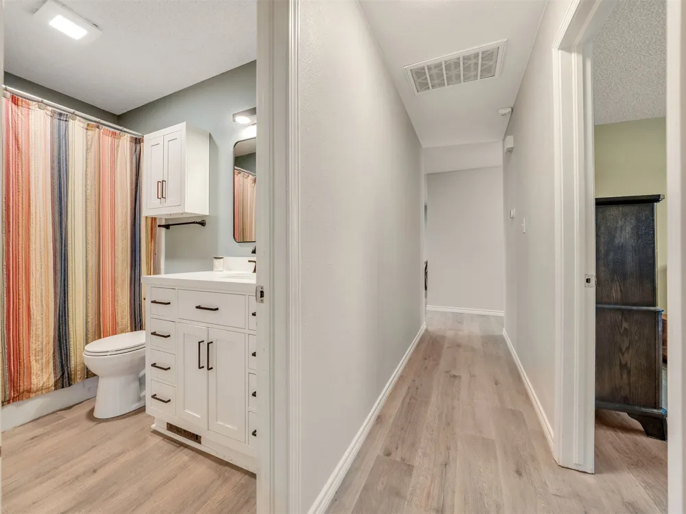 9352 E 56th Street Tulsa, OK 74145