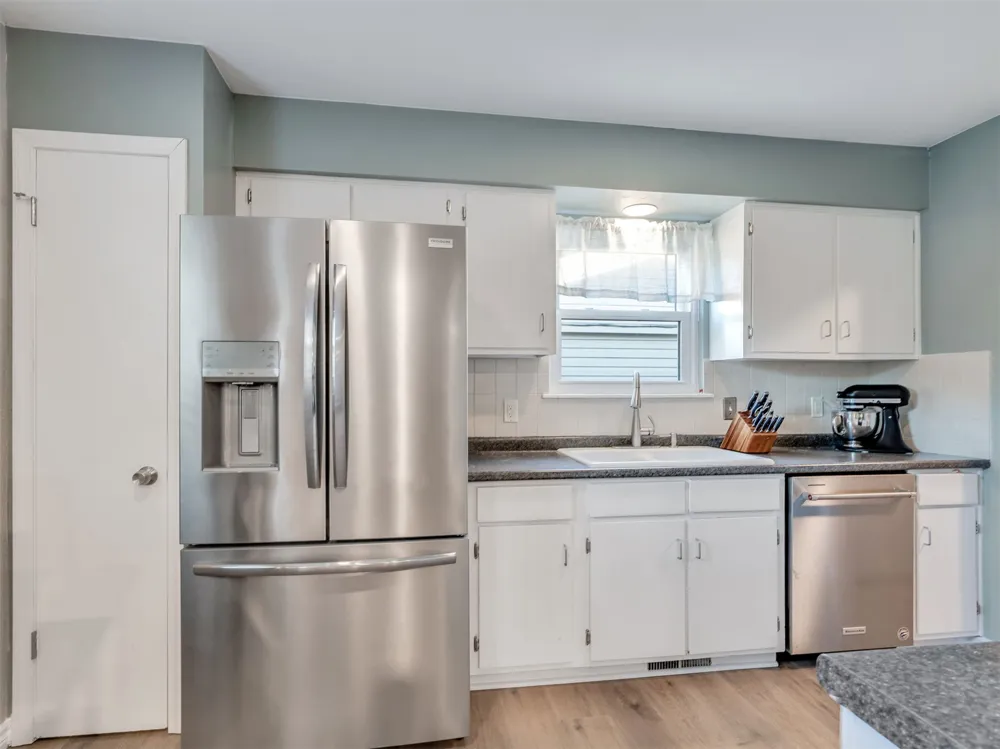 9352 E 56th Street Tulsa, OK 74145