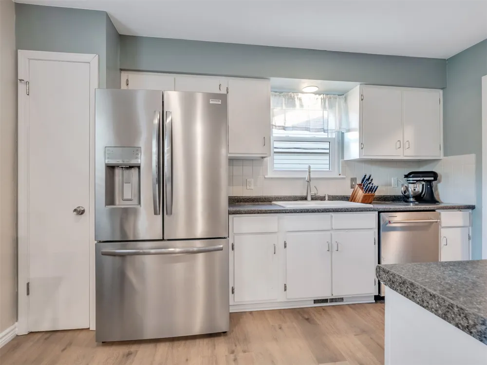 9352 E 56th Street Tulsa, OK 74145