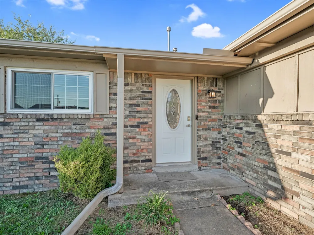 9352 E 56th Street Tulsa, OK 74145