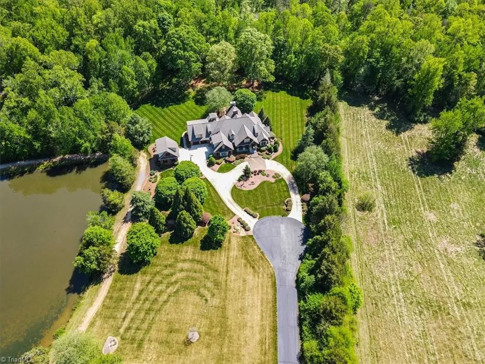 5787 Meadow Pond Court Summerfield, NC 27358