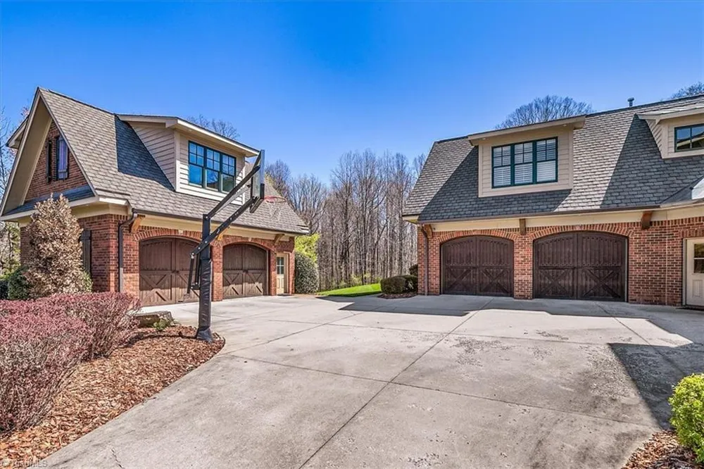5787 Meadow Pond Court Summerfield, NC 27358