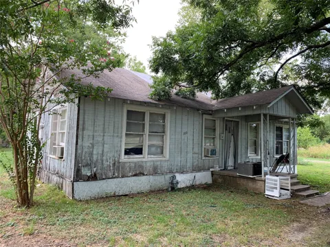 100 S Wright Avenue