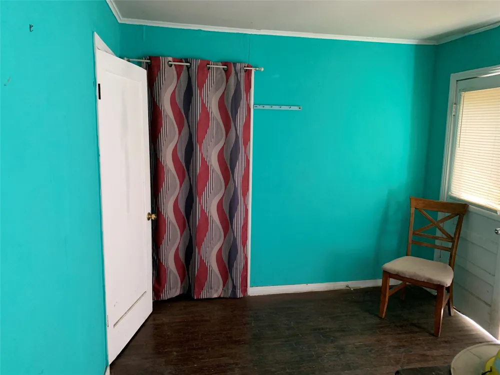 100 S Wright Avenue Kerens, TX 75144