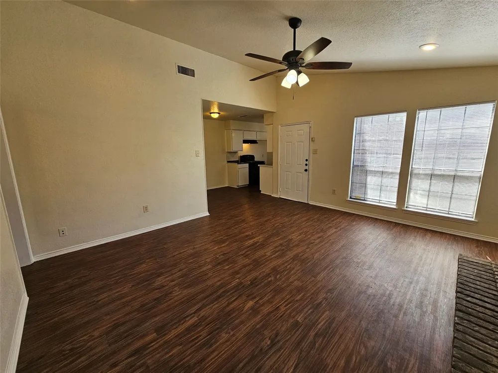 3125 Tudor Lane #3131 Irving, TX 75060
