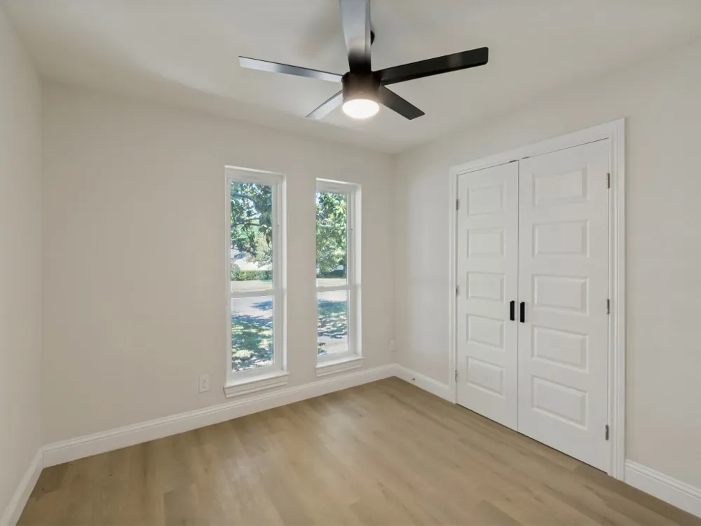 9008 Flicker Lane Dallas, TX 75238