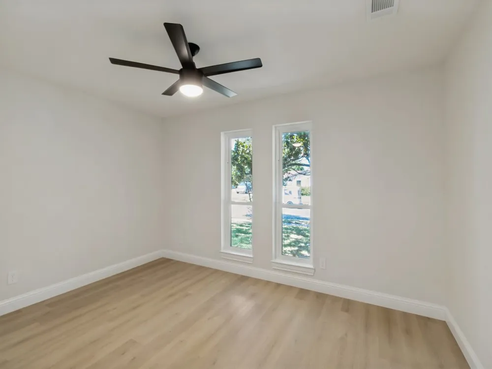 9008 Flicker Lane Dallas, TX 75238