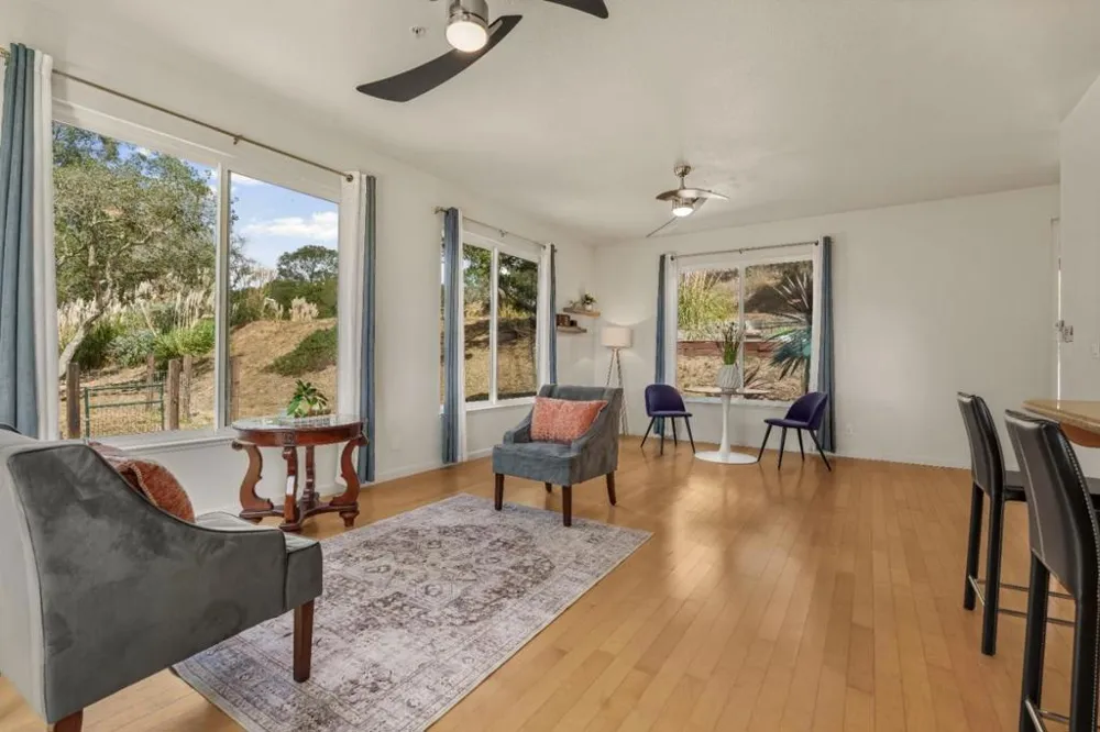 16919 Forrest Lane Royal Oaks, CA 95076