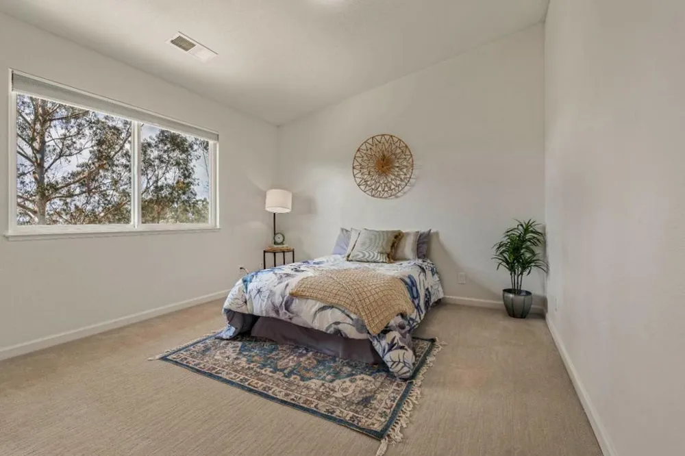 16919 Forrest Lane Royal Oaks, CA 95076