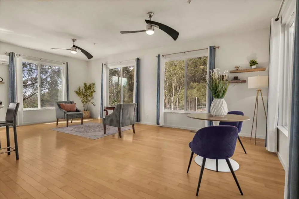 16919 Forrest Lane Royal Oaks, CA 95076