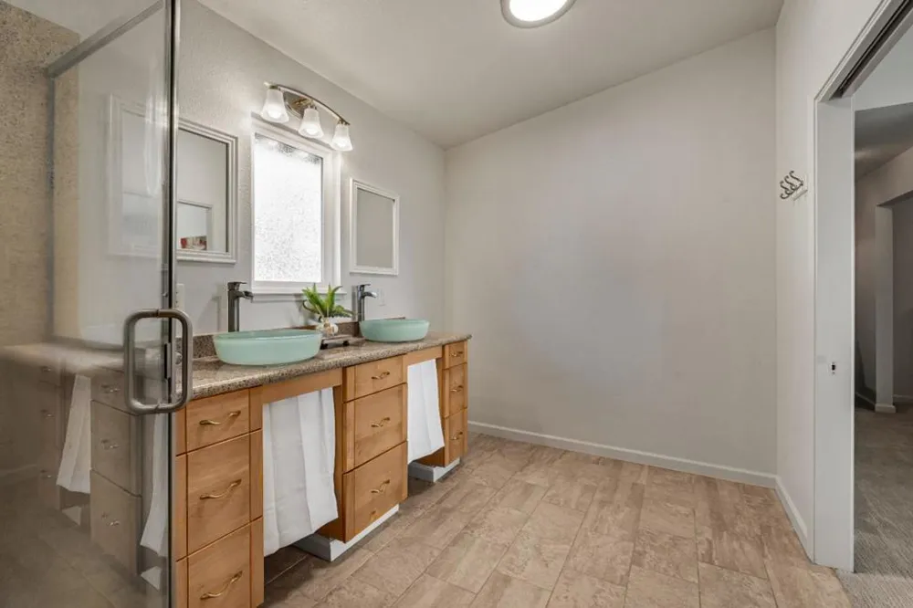 16919 Forrest Lane Royal Oaks, CA 95076