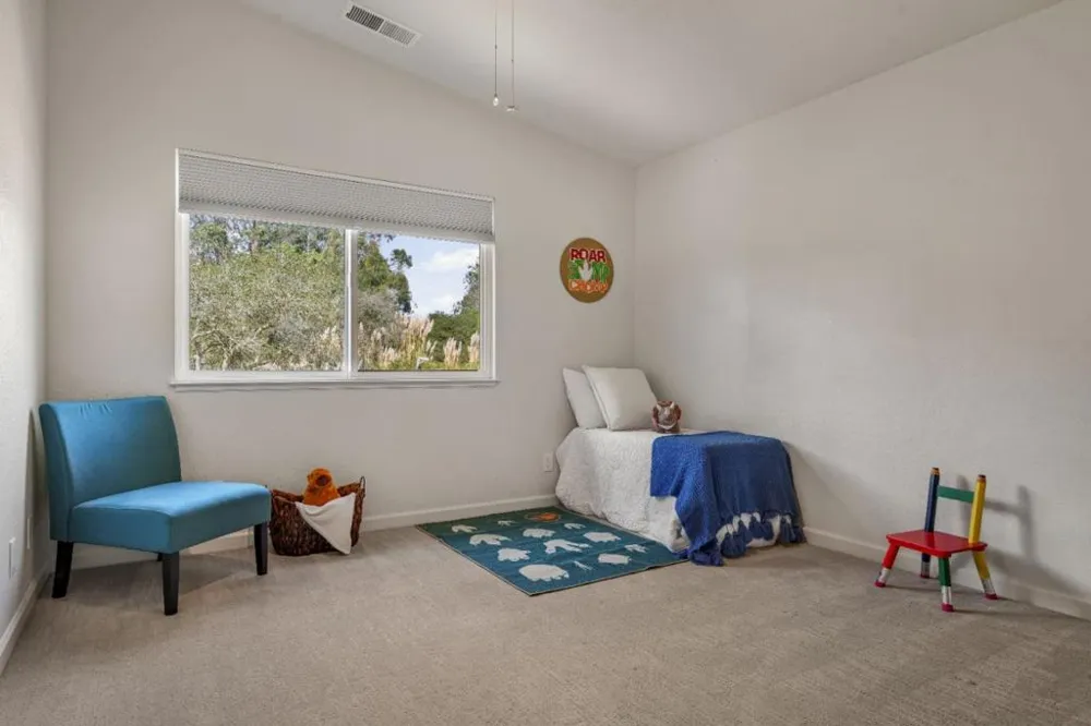 16919 Forrest Lane Royal Oaks, CA 95076