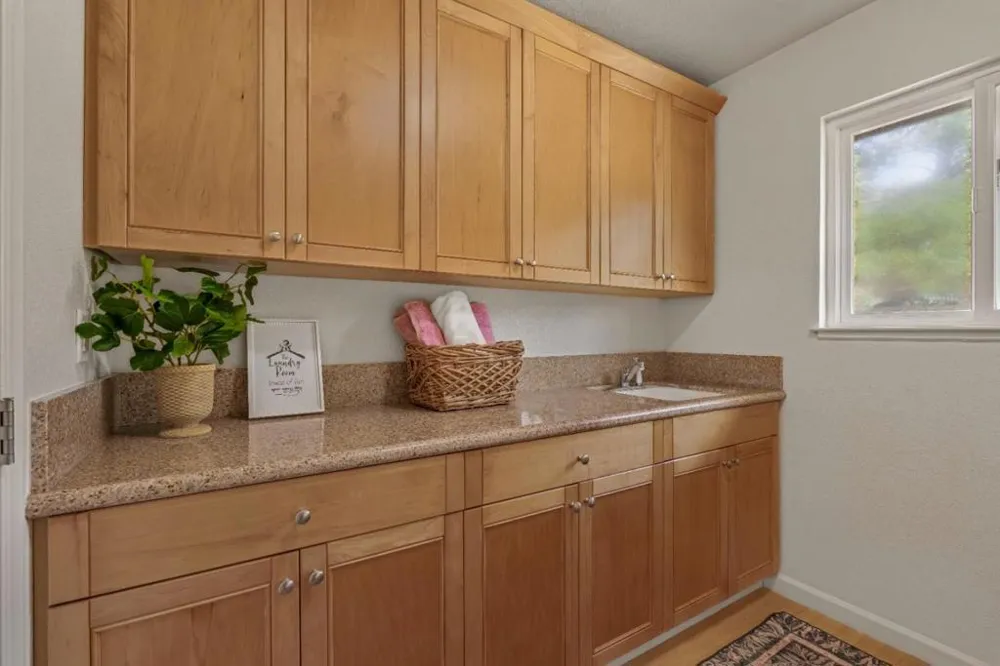 16919 Forrest Lane Royal Oaks, CA 95076
