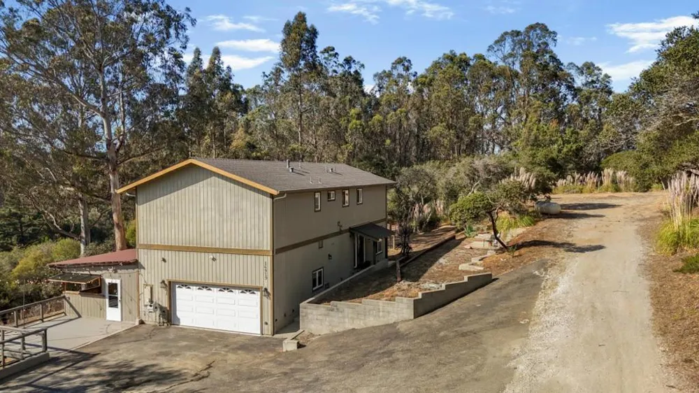 16919 Forrest Lane Royal Oaks, CA 95076
