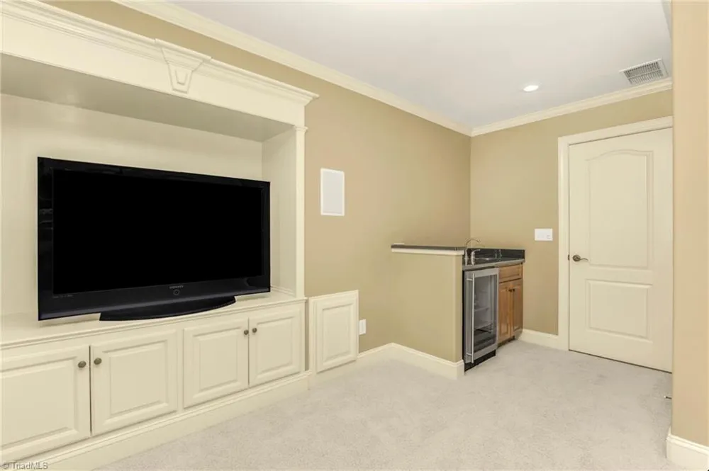 106 Sycamore Commons Lane Bermuda Run, NC 27006