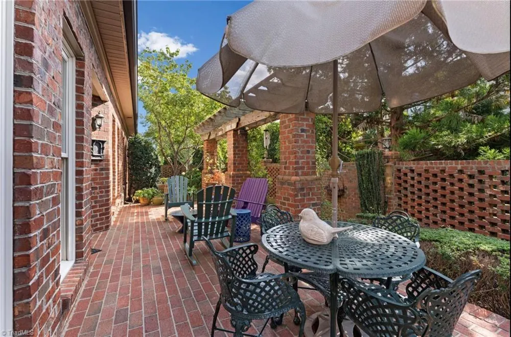 106 Sycamore Commons Lane Bermuda Run, NC 27006