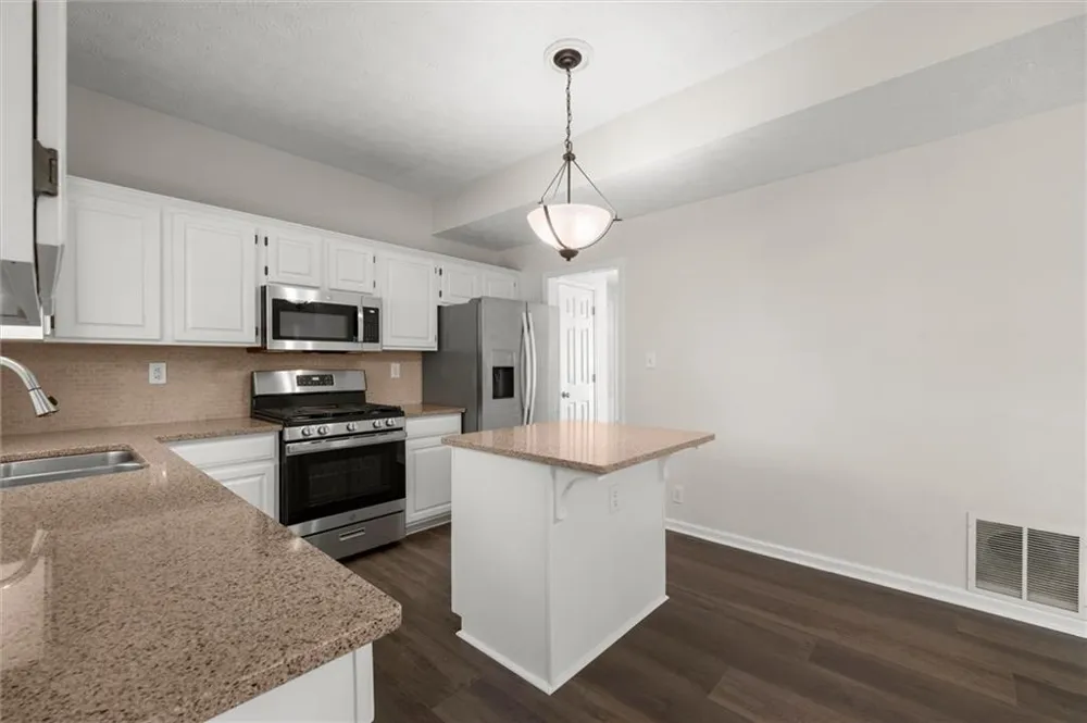 11935 Leeward Walk Circle Alpharetta, GA 30005