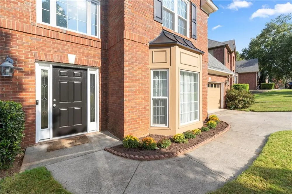 11935 Leeward Walk Circle Alpharetta, GA 30005
