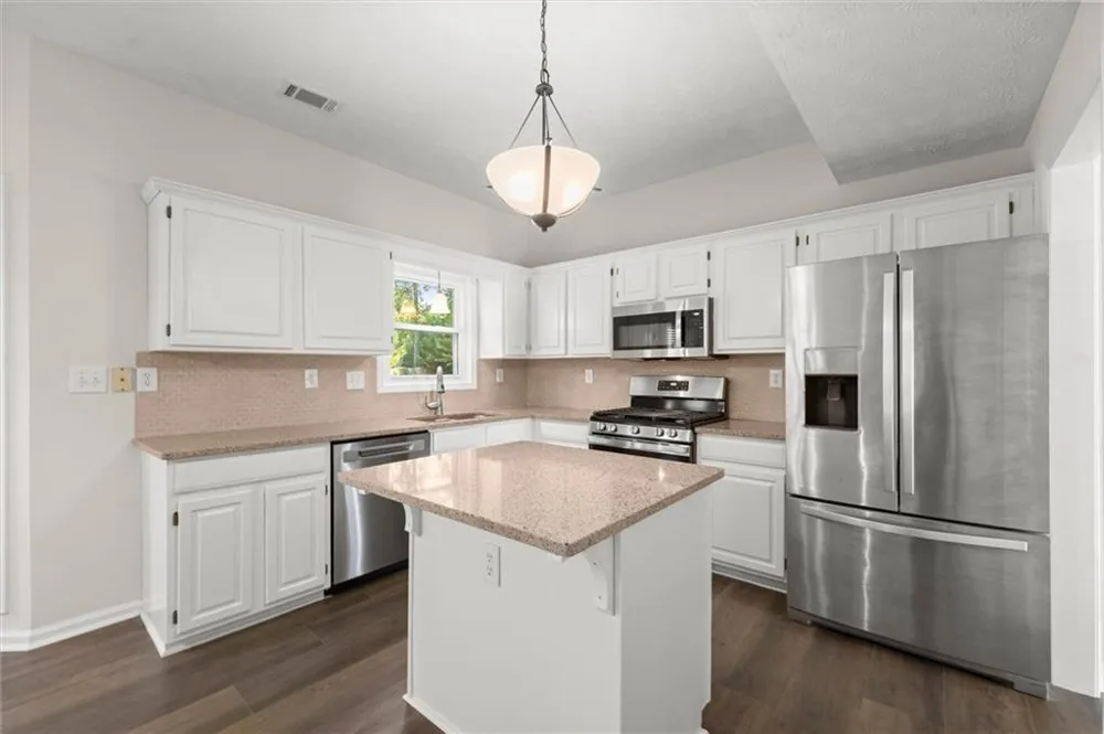 11935 Leeward Walk Circle Alpharetta, GA 30005