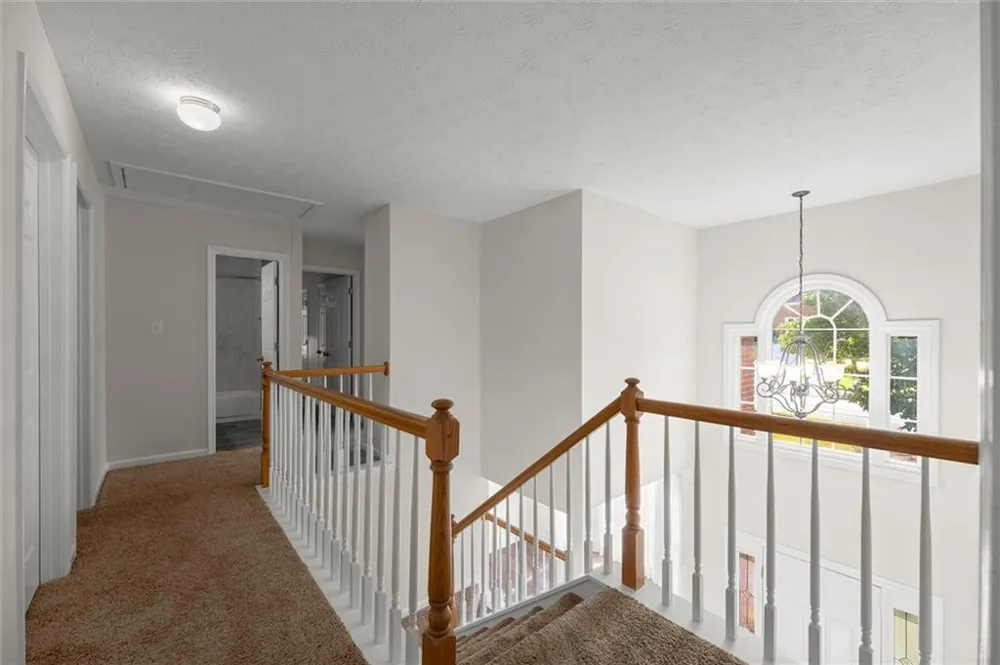 11935 Leeward Walk Circle Alpharetta, GA 30005