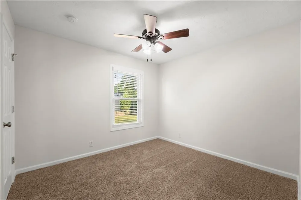 11935 Leeward Walk Circle Alpharetta, GA 30005