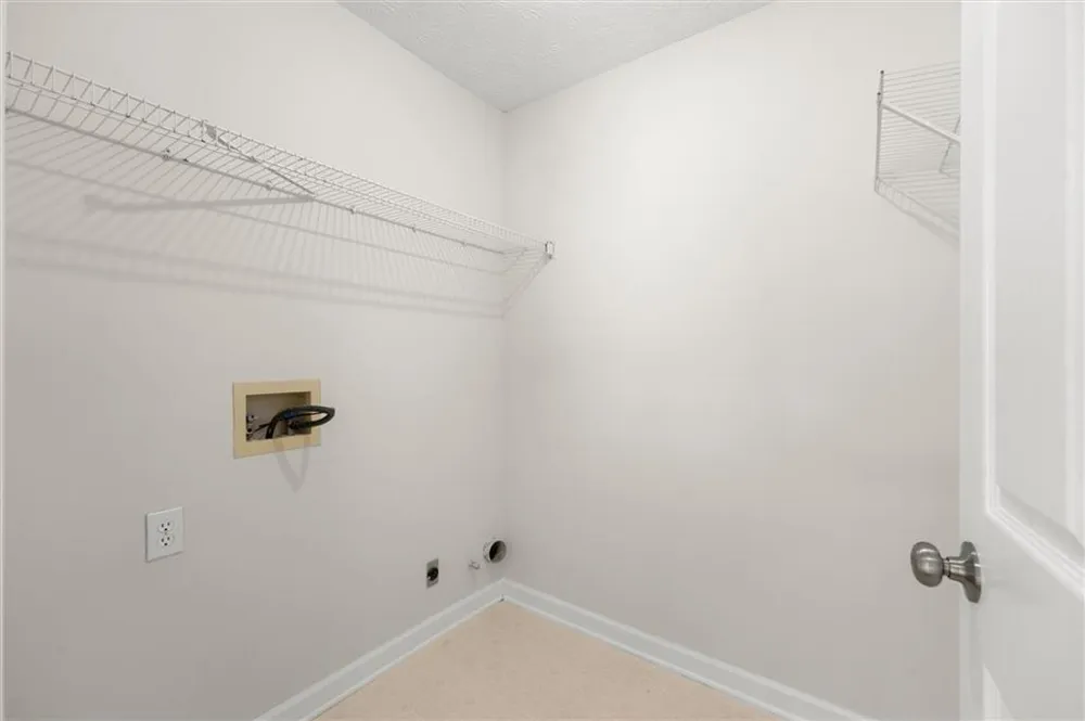 11935 Leeward Walk Circle Alpharetta, GA 30005