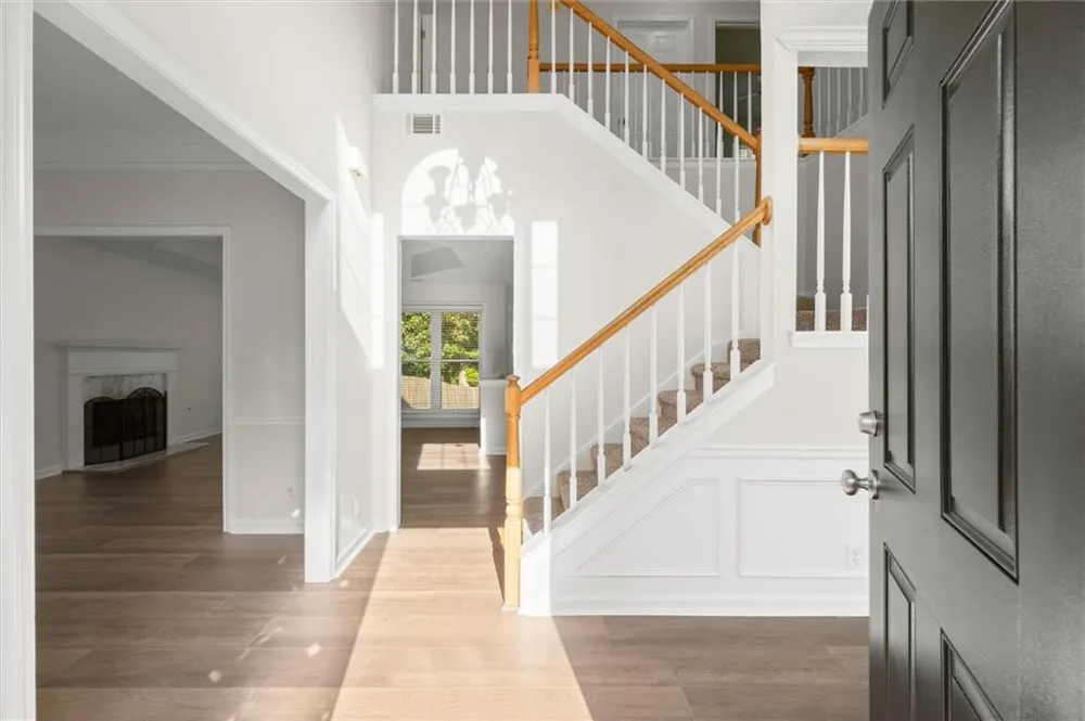 11935 Leeward Walk Circle Alpharetta, GA 30005