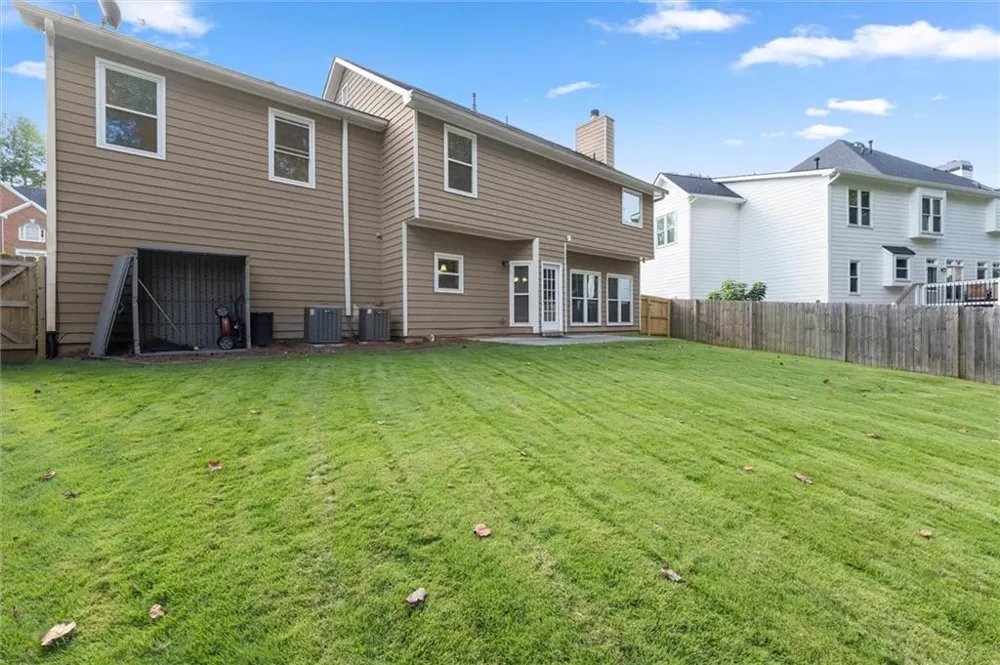 11935 Leeward Walk Circle Alpharetta, GA 30005