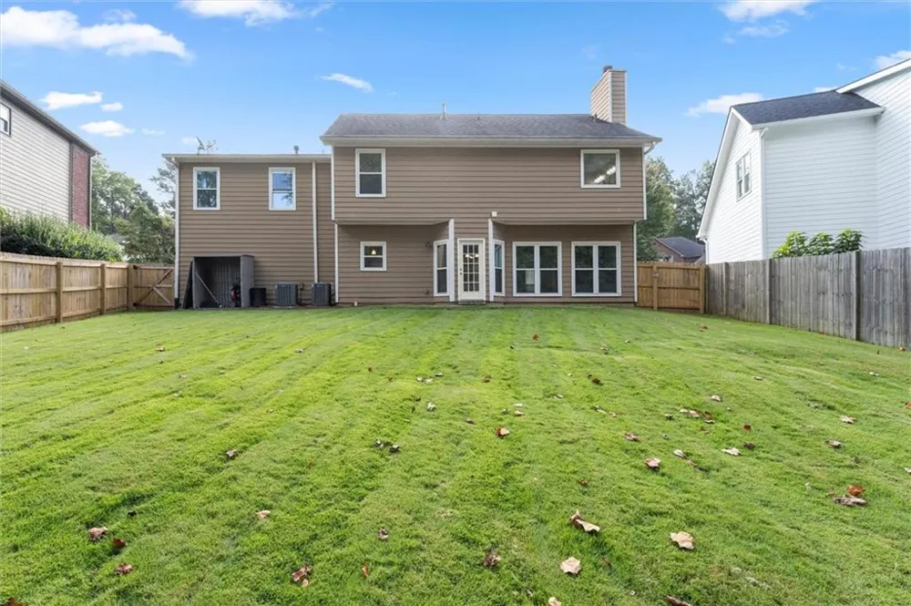 11935 Leeward Walk Circle Alpharetta, GA 30005