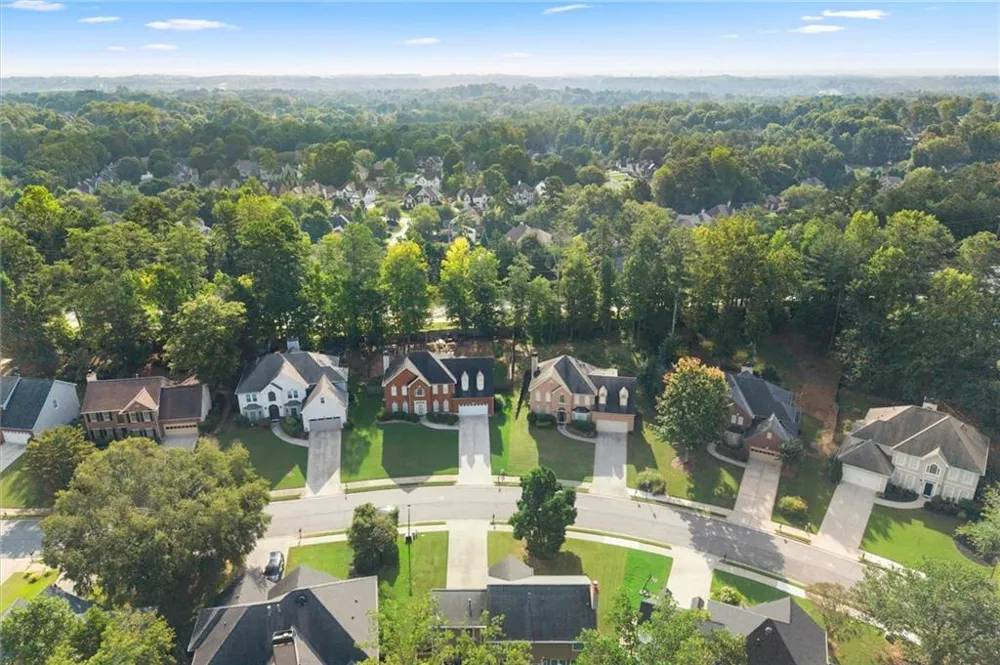 11935 Leeward Walk Circle Alpharetta, GA 30005