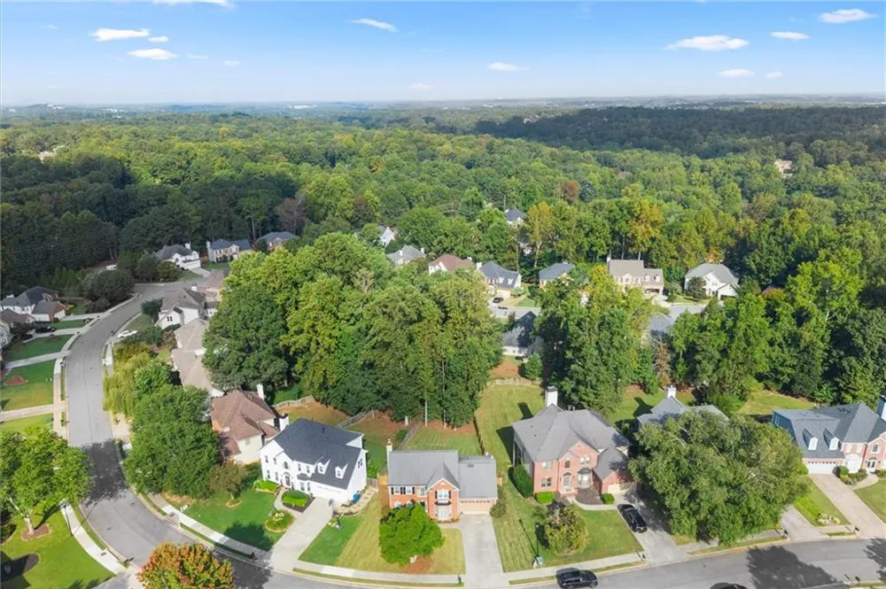 11935 Leeward Walk Circle Alpharetta, GA 30005