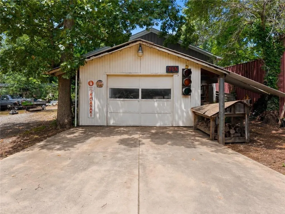280 Strickland Road Alpharetta, GA 30004