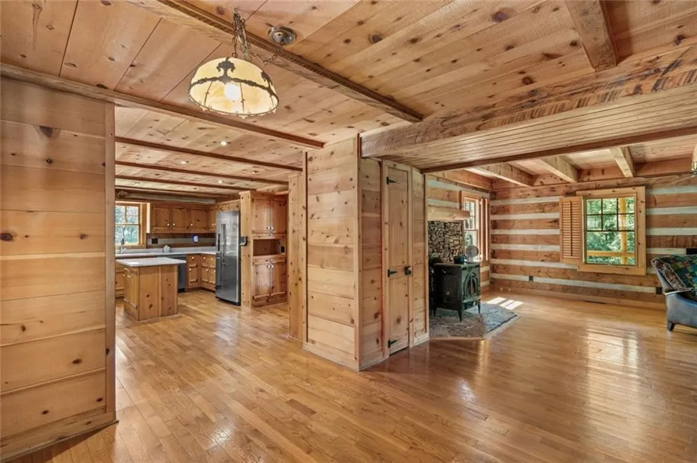 25 Clayton Chester Road Dawsonville, GA 30534