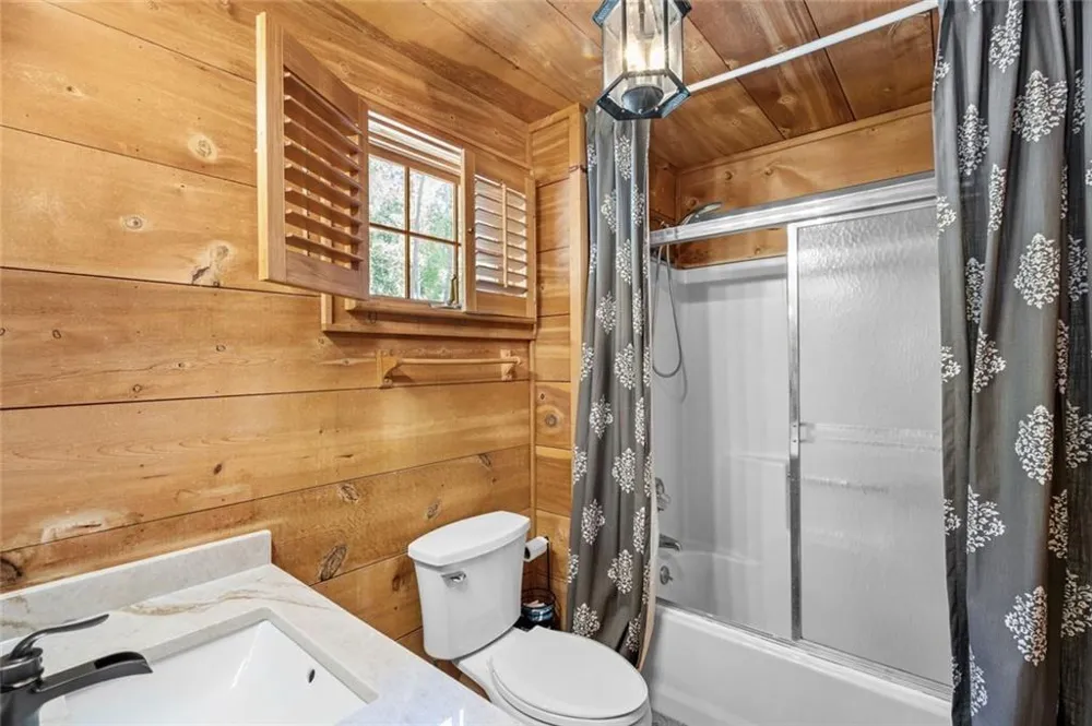 25 Clayton Chester Road Dawsonville, GA 30534
