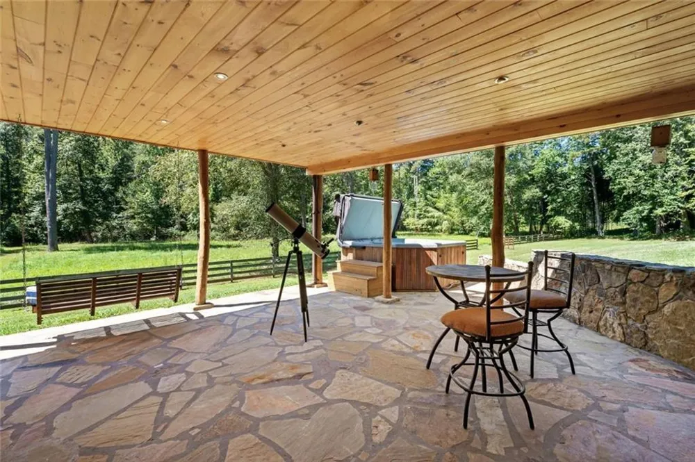 25 Clayton Chester Road Dawsonville, GA 30534