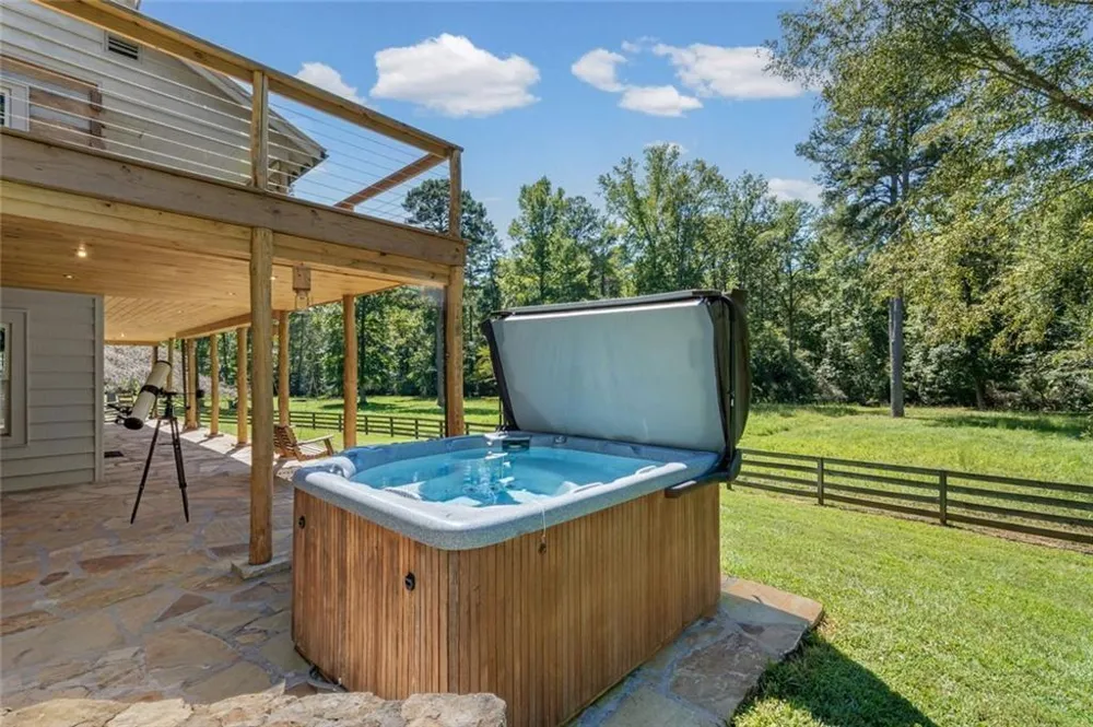 25 Clayton Chester Road Dawsonville, GA 30534