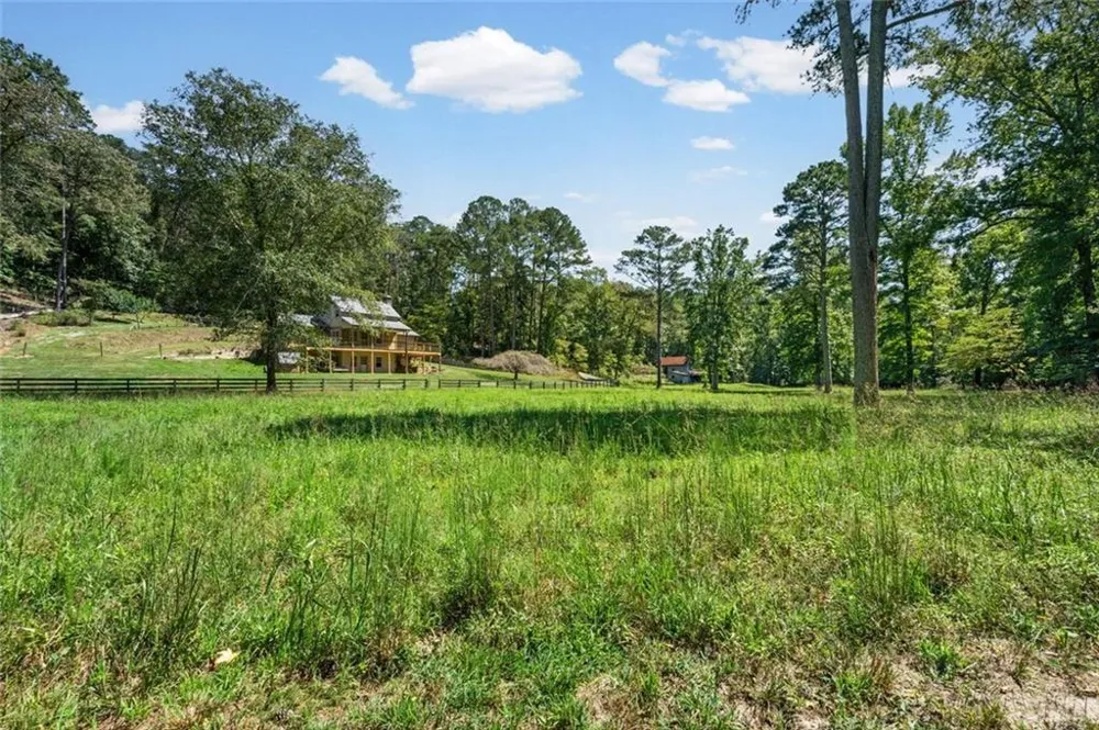 25 Clayton Chester Road Dawsonville, GA 30534