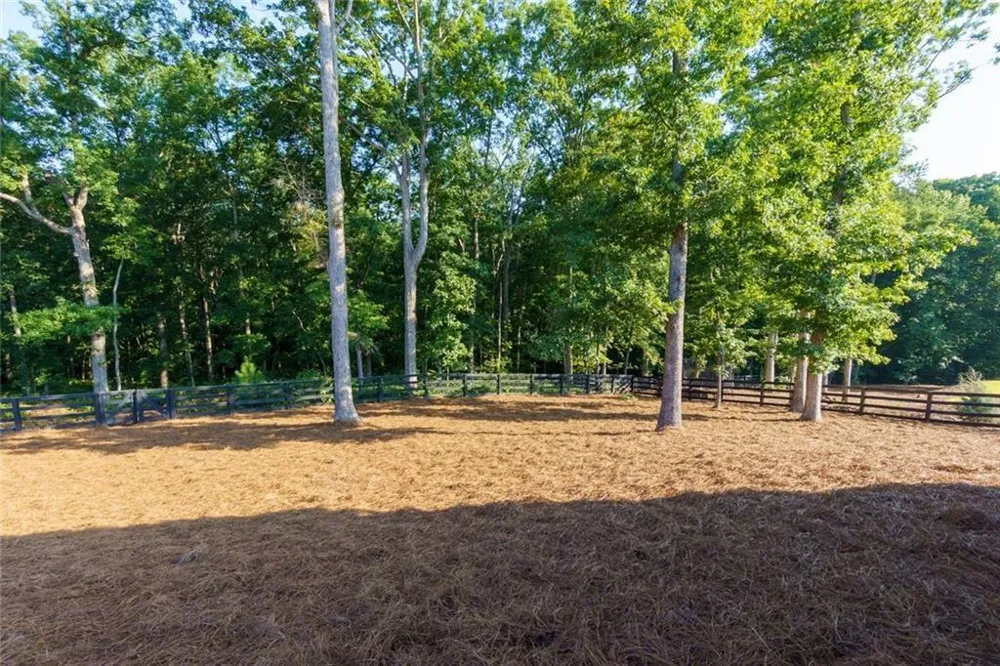 2129 Sugar Pike Road Woodstock, GA 30188