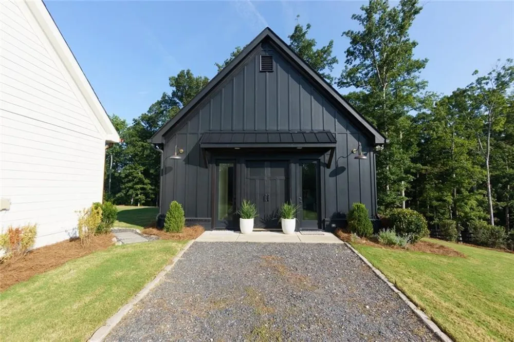 2129 Sugar Pike Road Woodstock, GA 30188