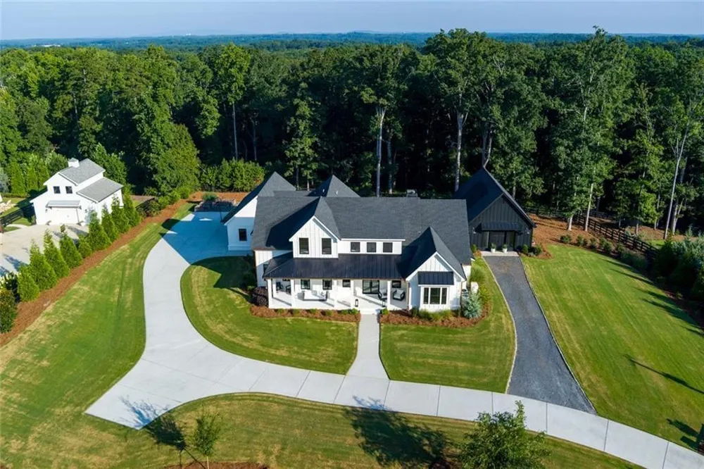 2129 Sugar Pike Road Woodstock, GA 30188