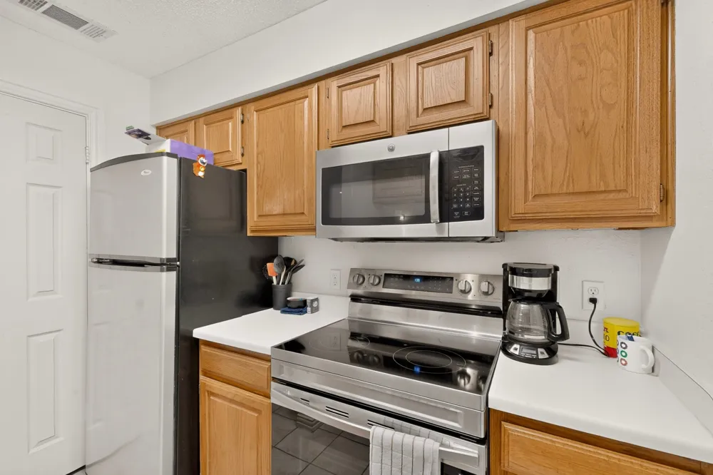 1909 Chasewood Circle #112 Arlington, TX 76011