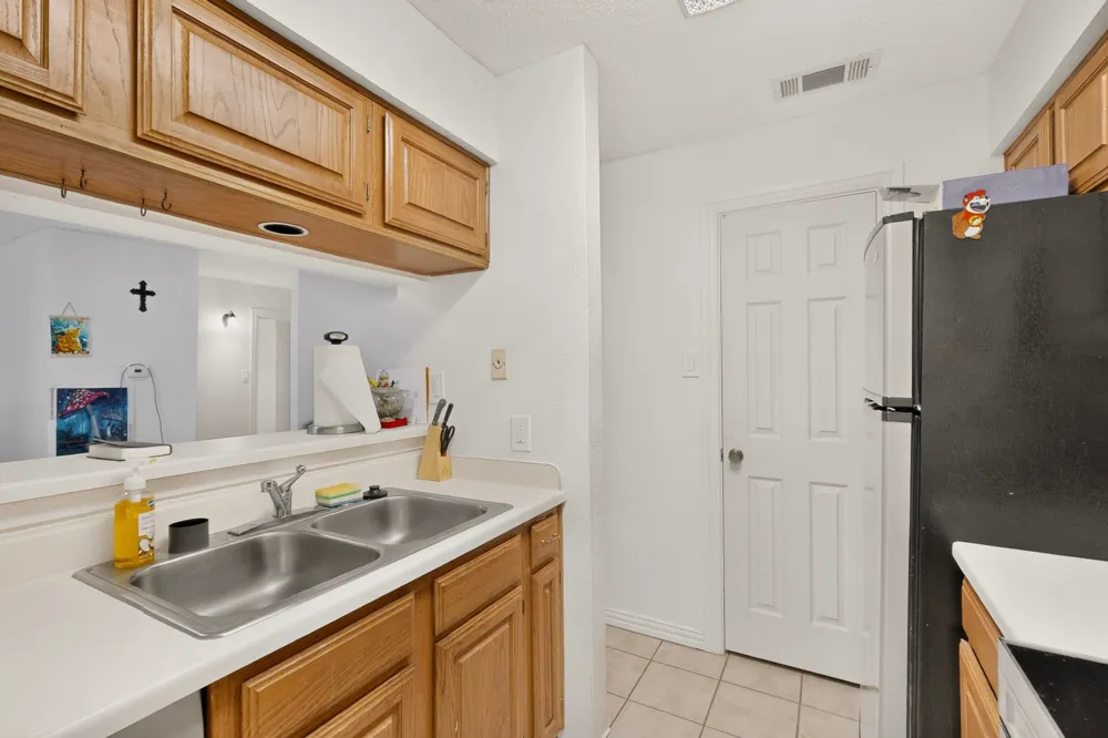 1909 Chasewood Circle #112 Arlington, TX 76011