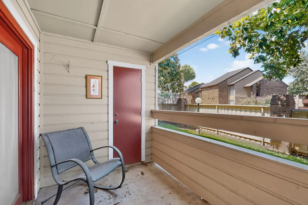 1909 Chasewood Circle #112 Arlington, TX 76011