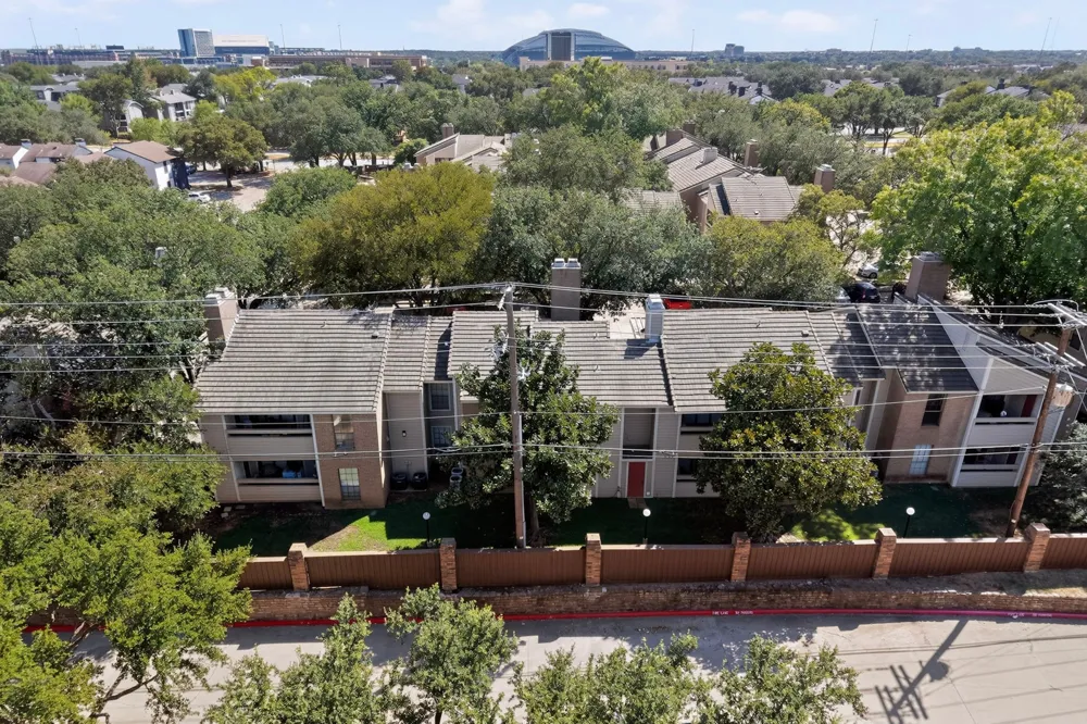 1909 Chasewood Circle #112 Arlington, TX 76011