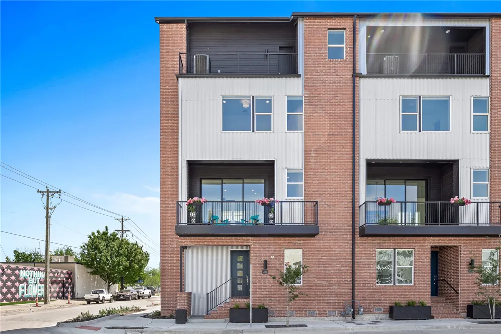 207 Carroll Street Fort Worth, TX 76107