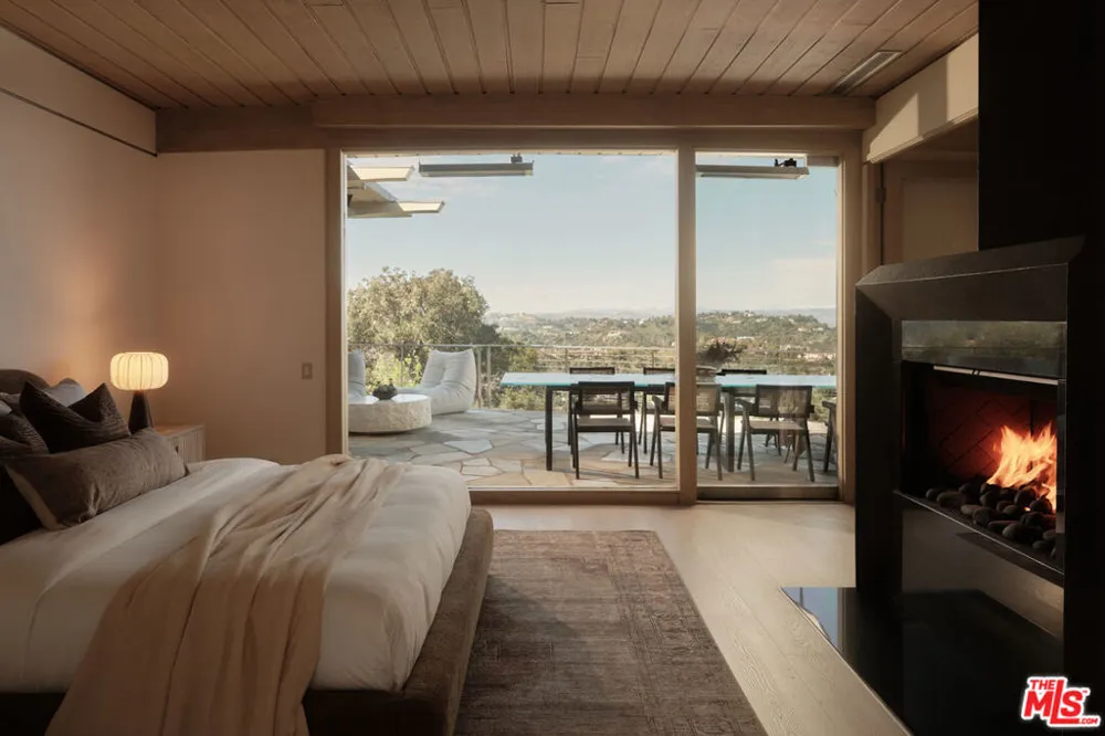 624 Cole Place Beverly Hills, CA 90210