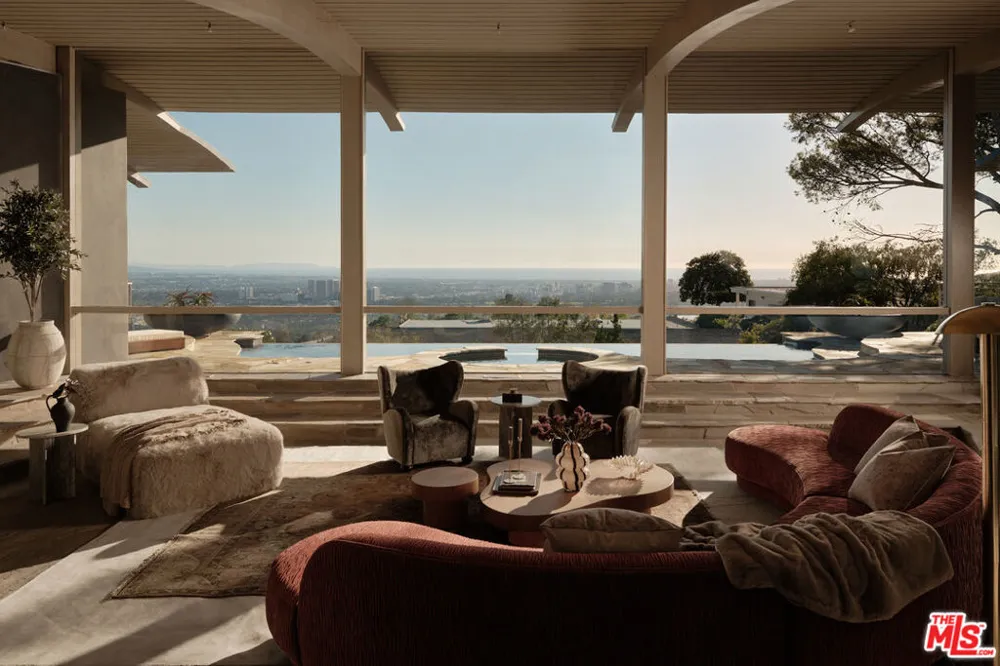 624 Cole Place Beverly Hills, CA 90210