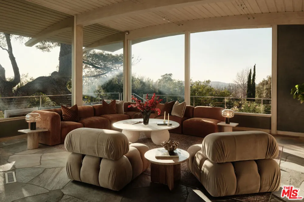 624 Cole Place Beverly Hills, CA 90210